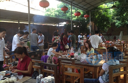 恒昌惠誠柳州分公司舉行團建活動