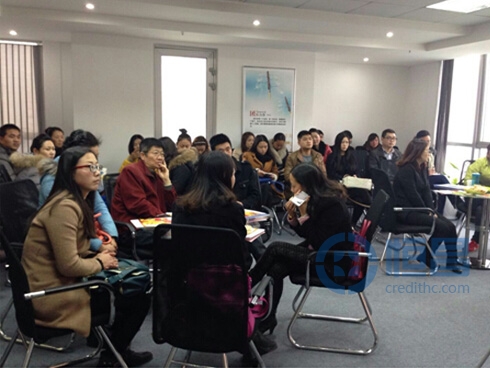 襄陽分公司舉辦周末財(cái)富管理沙龍