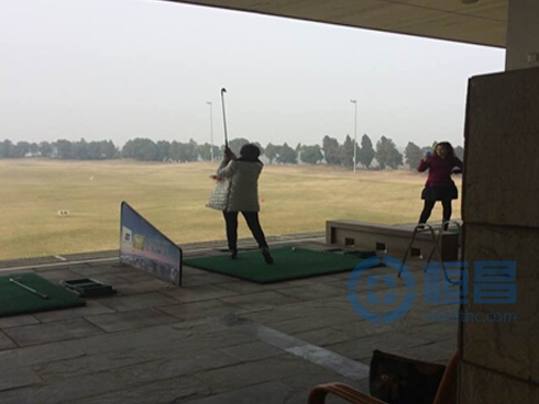 南京第四分公司組織新老客戶高爾夫體驗一日游