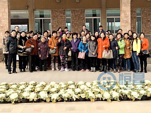 南京第四分公司組織新老客戶高爾夫體驗一日游