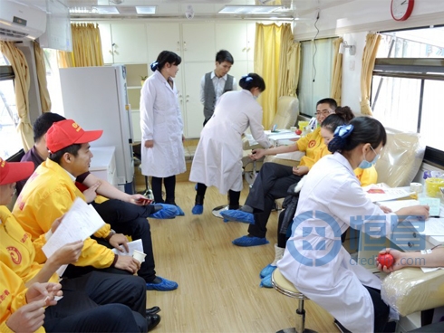 “恒昌大愛 溫暖洪城”大型無償獻血公益活動