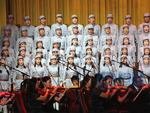 恒昌傾情贊助紀念抗戰(zhàn)勝利70周年群眾演唱會