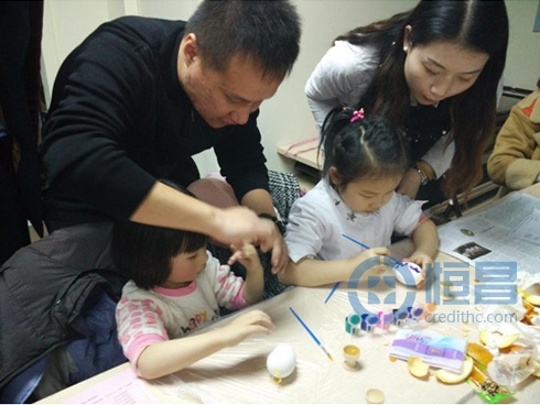 岳陽分公司舉行“迎新年 繪彩蛋”活動