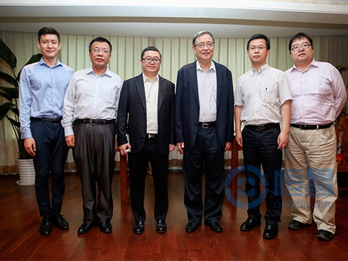 恒昌公司創(chuàng)始人秦洪濤拜會(huì)博鰲亞洲論壇秘書(shū)長(zhǎng)周文重