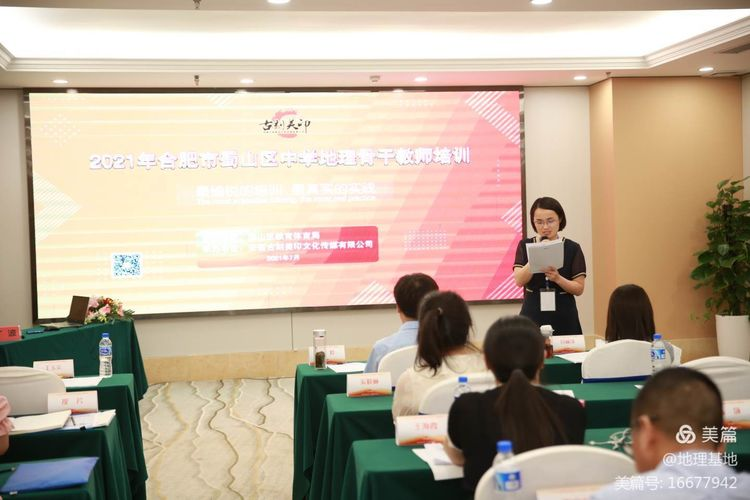 ���������   �����������B