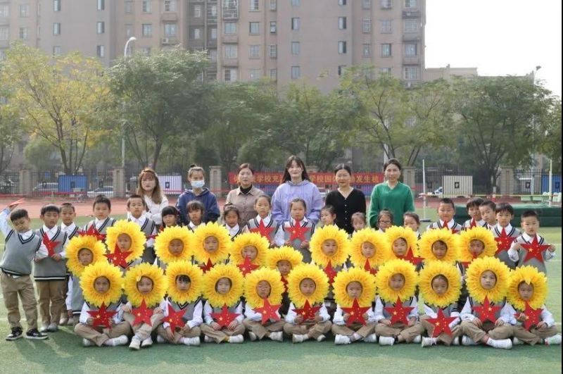 �Ϸ��н�����С�W