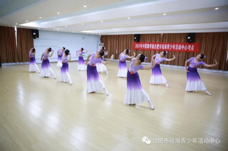 �Ϸ��Ь���������������