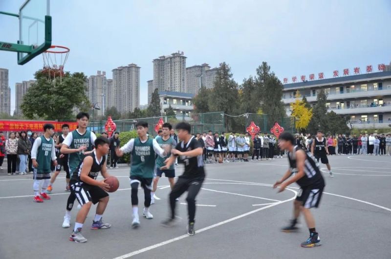 ��ꖬF���I�WУ