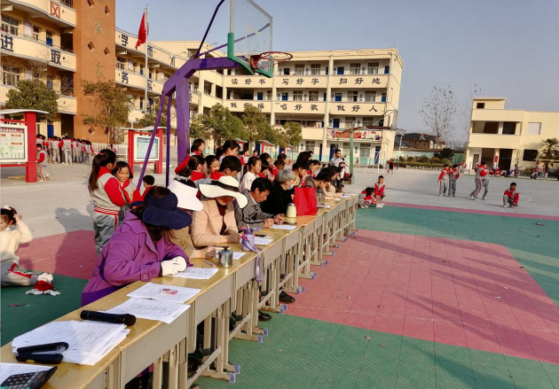 �`赿h��R���ČWУ2021�궬���V���ٱ�ِ