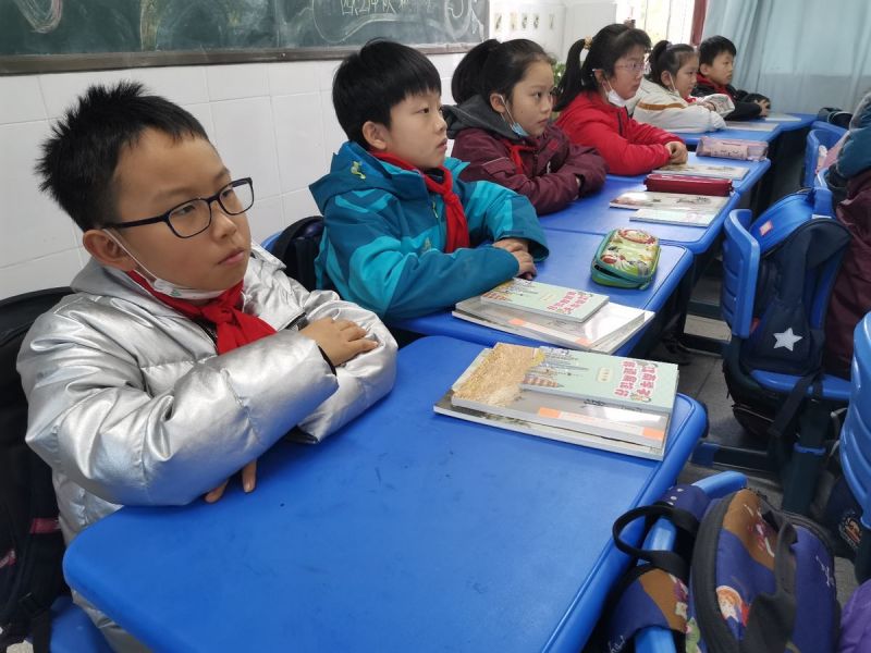 �����������F���c·У�^�����z�Ļ��MУ�@ ���н��������p�p��