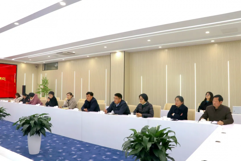 �Ϸ������WУ :�ӏ�У�H���� ���M��ͬ�lչ