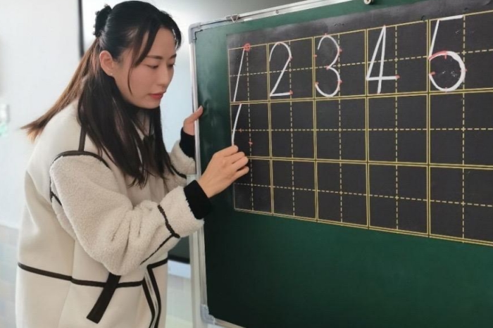 ������һ���WУ��ɽУ�^����ɽ�׃��@�e����С㕽��Ͻ��л��