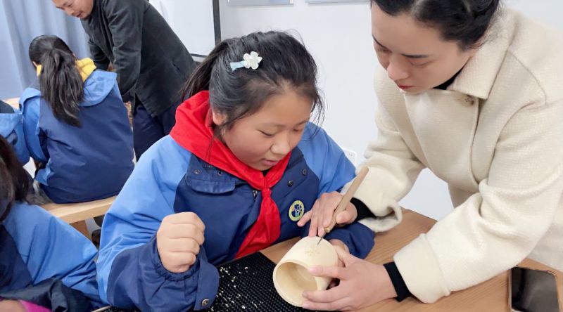 �Ϸ��Ђ���С�W���g��F���ӷ��z�w���