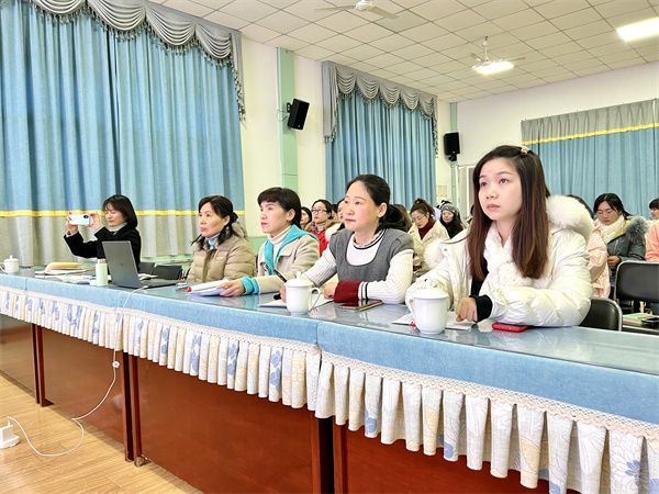 �Ϸ��д����׽������F���ͷֈ@���n���OӋ�@��ɫ չʾ�����ٰlչ