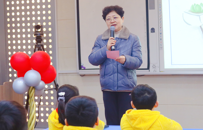 ������һ���WУ��ɽУ�^������x���̡����Ӄxʽ