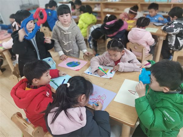 �Ϸ��д����׽������Fɭ�ֳǷֈ@�����D�^�����옷�w�