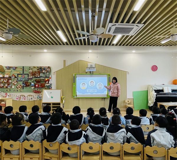 �Ϸ��а��c·�׃��@�������Fӭ��·�ֈ@�����o�۾����c����������