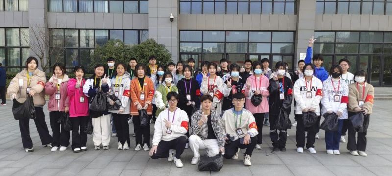 �Ϸʹ��I(y��)�W(xu��)У�l(w��i)����ȫ�f(xi��)��(hu��)��������У�@�h(hu��n)�� ����(chu��ng)����У�@