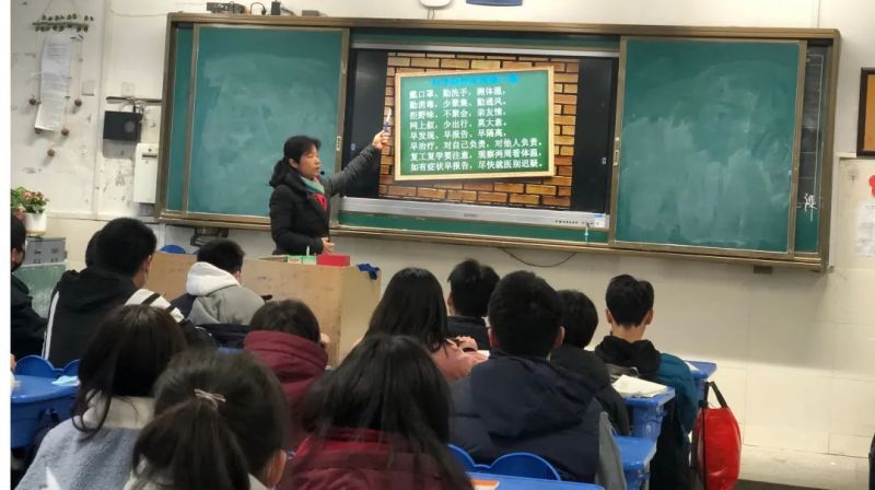 �Ϸʰ��н������F��ɽ��У���_��������غ͈D�����������}����