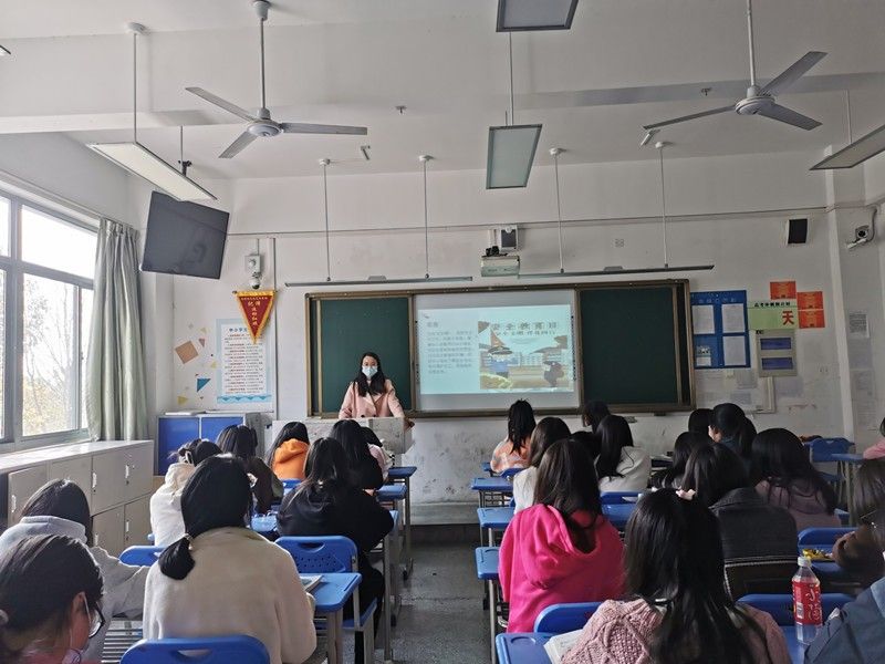 �Ϸʹ��I�WУ�_չȫ����С�W����ȫ���������}���