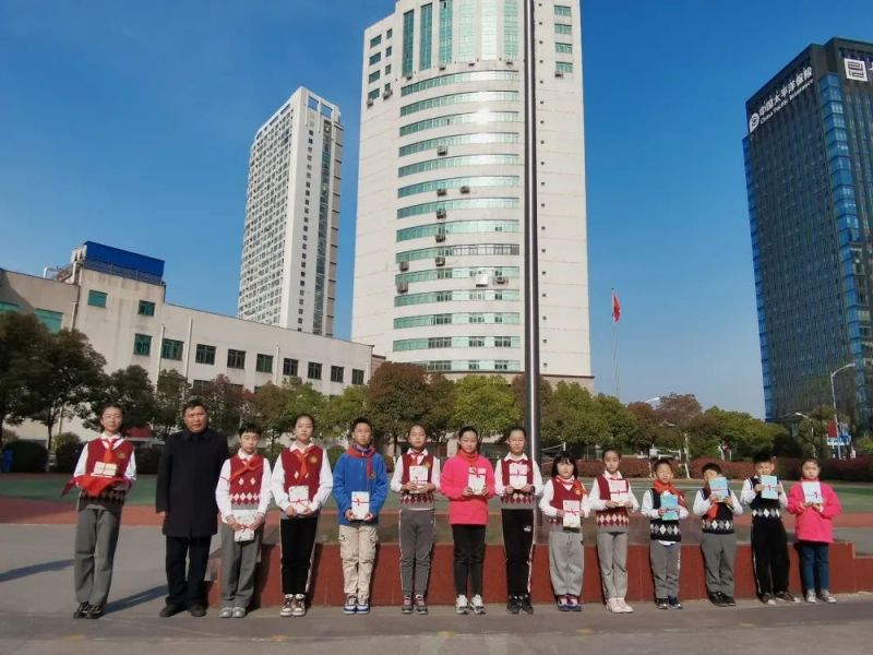 �L��·�ڶ�С�W(xu��)�ྰ��У�^(q��)�e�С���x�c(di��n)���ǻۣ����㳣�鳯�ء��ڶ����x����(ji��)���Ӄxʽ