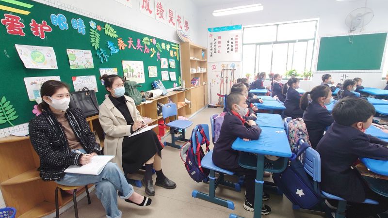 �Ϸ��л���С�������F�����������n�� �M�������