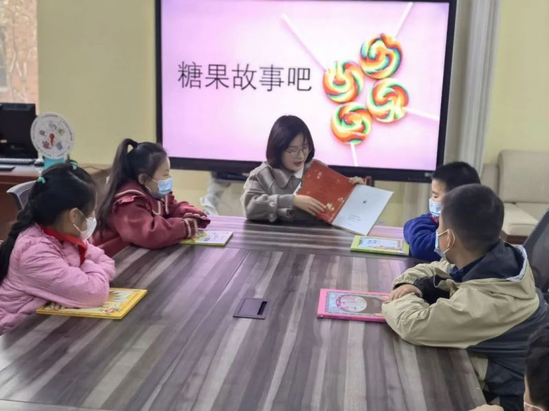 �Ϸ��Ў�������С�W(xu��)���g������������M(j��n)�Еr