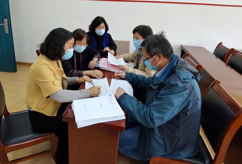 �Ϸ�������С�W(xu��)����(d��o)�z���M(j��n)У�@ ������؇�(y��n)�䌍(sh��)