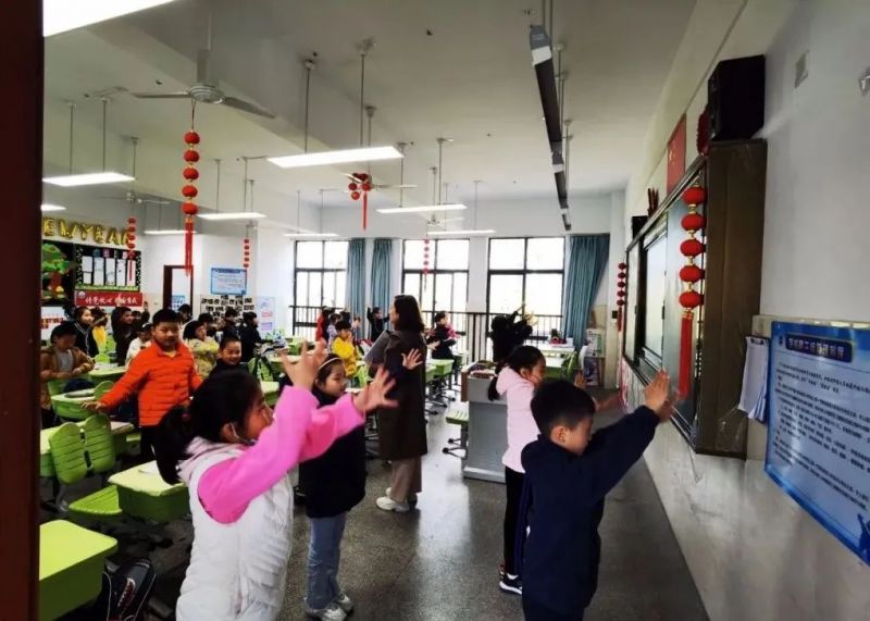 �Ϸ��Ў�������С�W��(chu��ng)����n�g����������