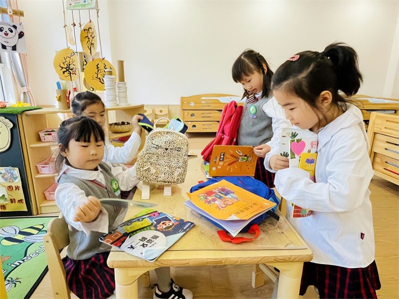 �Ϸ��а��׽������Fӭ��·�ֈ@�������з����ռ{�Ҹ�