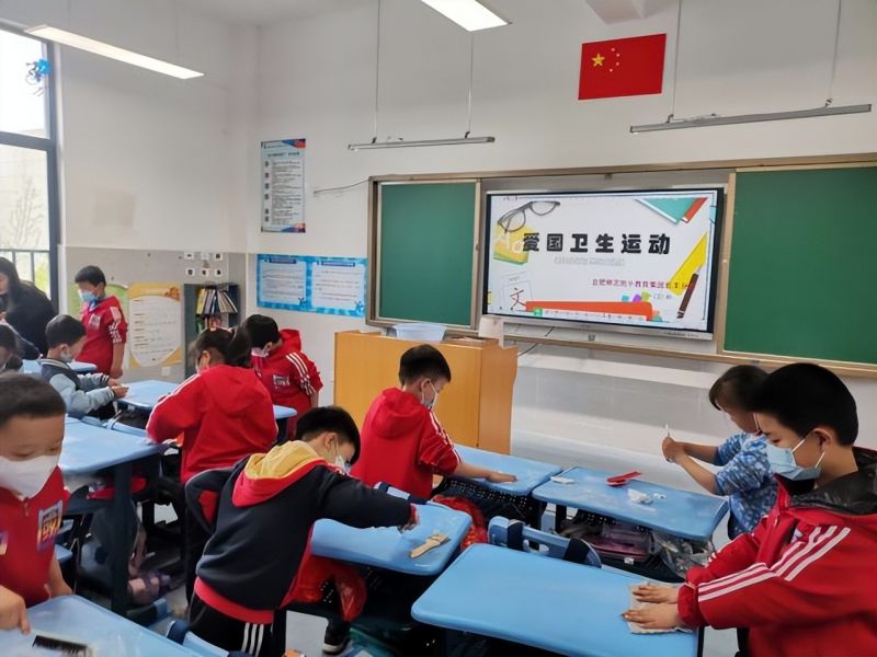 �Ϸʎ�����С�������F�L�S��У�_չ�ۇ��l���\��