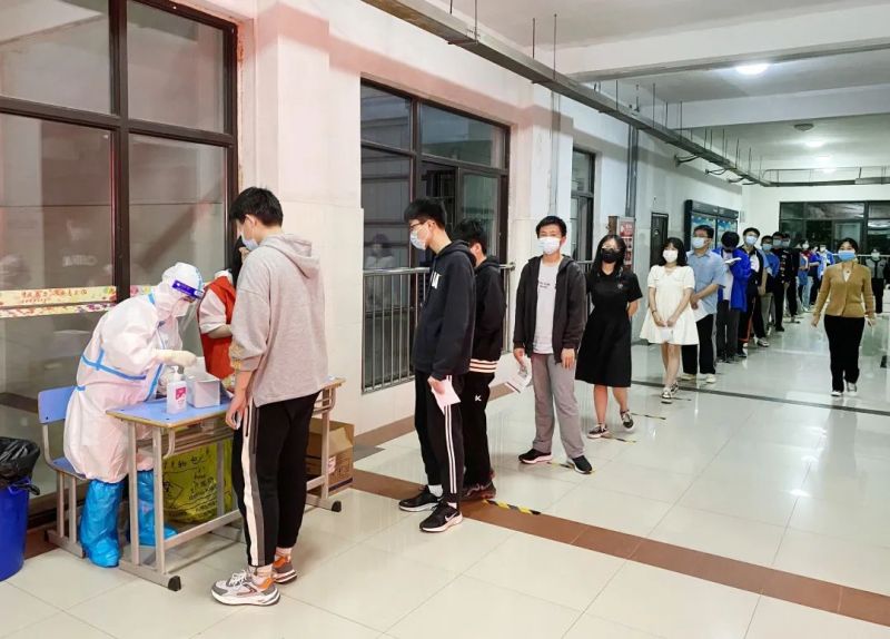 �Ϸ����У�����(sh��)؟(z��)�����ľ��� ����(zh��n)���{(di��o)һ��(g��)��©