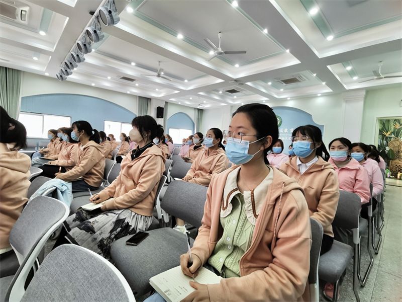 �Ϸ��а��c·�׃��@�������F���@��ǰ݅����˼�룬�̿ƌW��������