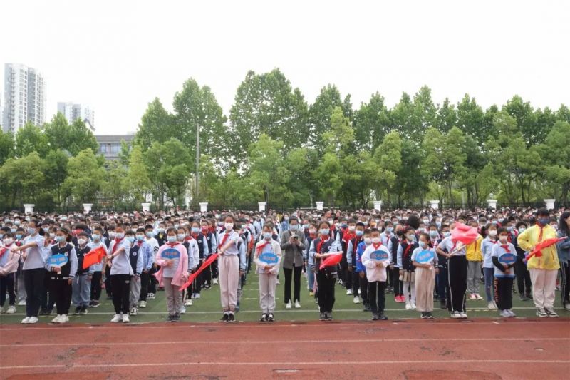 �Ϸʎ�����С�_չ�ƶ��ЌW(xu��)���ɹ��l(f��)����