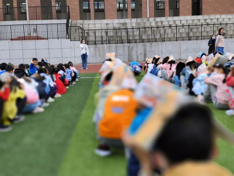 �Ϸ��Ў�������С�W(xu��)�M���_չ������(z��i)�p��(z��i)����ȫ�������