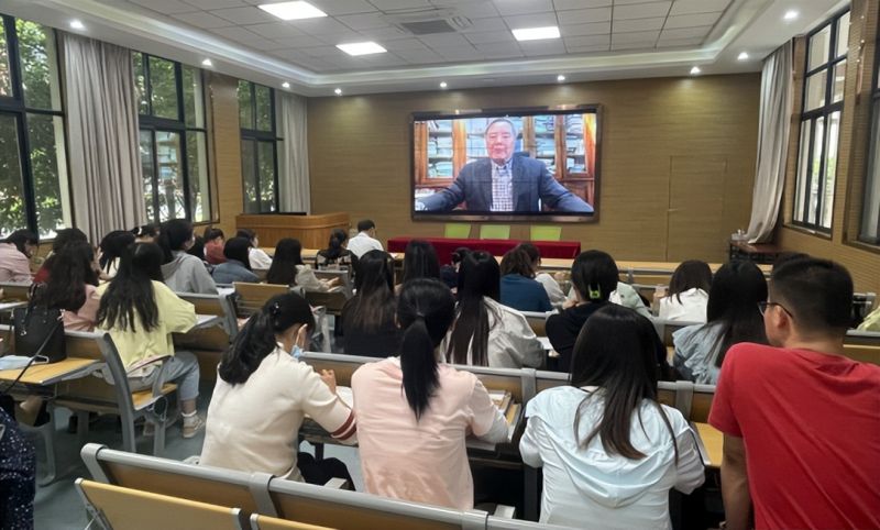 �����������F�`ϪУ�^ȫ�w�̎��_չ���x���n�˻��