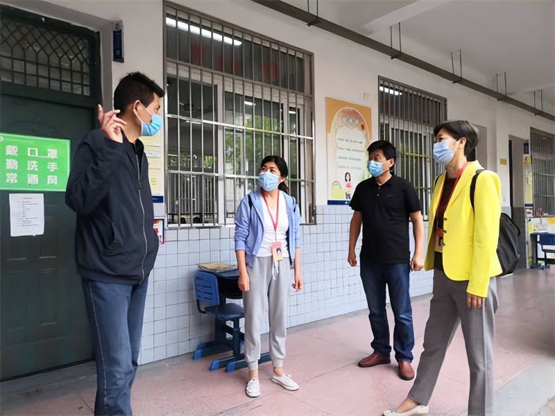 �Ϸ����L��С���Ļ��@У�^���䌍���� �Զ����|