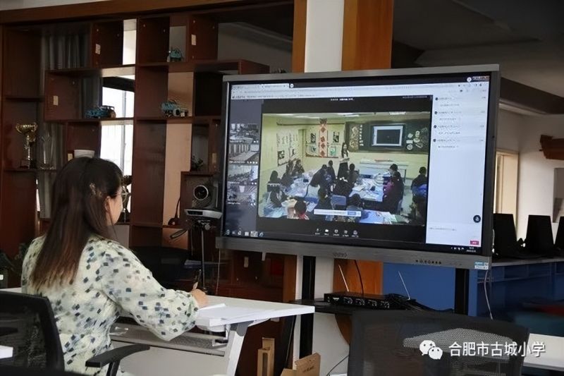 �Ϸ��йų�С�W������С�������F���g�W�j���л��