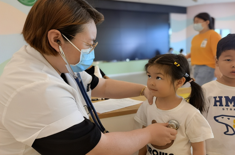 �Ϸ��а��׽������F����֮��ֈ@���w�z�o�����������