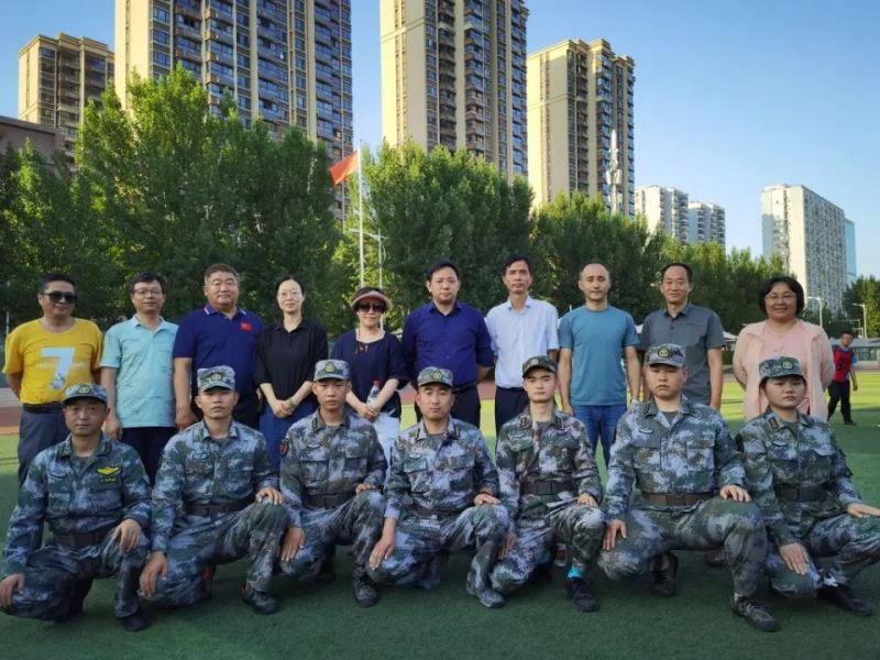 �Ϸ����ψ@�WУ�����_չ�����������MУ�@����ӂ�ӛ