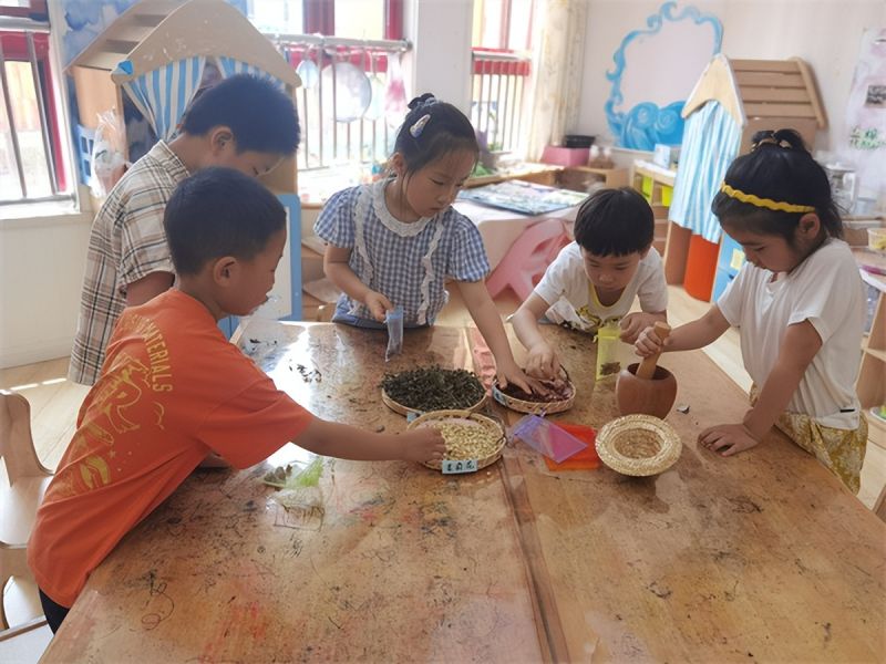 �Ϸ��д����׽������F(tu��n)ɭ�ֳǷֈ@�_չ��ӭ���硱���}���