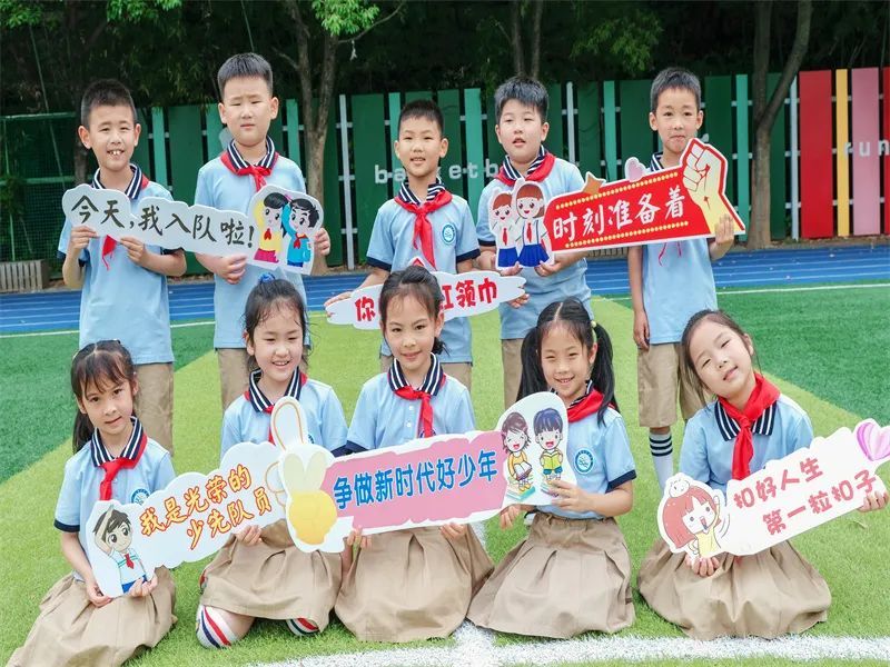 �Ϸ����³�С�W�e��һ�꼉��꠆T��ꠠ��´��J�P���