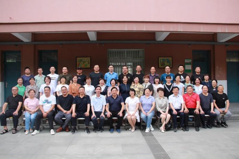 �Ϸ����ψ@�WУ�ɹ����_������ν̴���