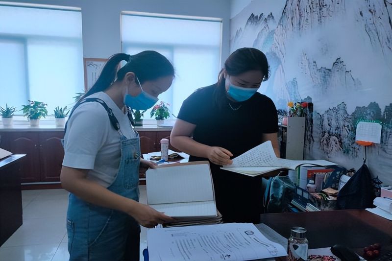 �Ϸ�������·С�W�s�ǻ��@��У�Z�Ľ��нM�_չ��ĩ�̌W��Ҏ�z��