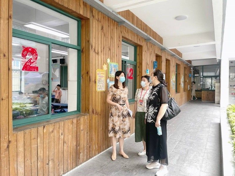 �Ϸ��л���С�ӻ�У�^(q��)�����W(xu��)����(y��n)���z�飬���ߡ���ȫ����(x��)���䌍(sh��)