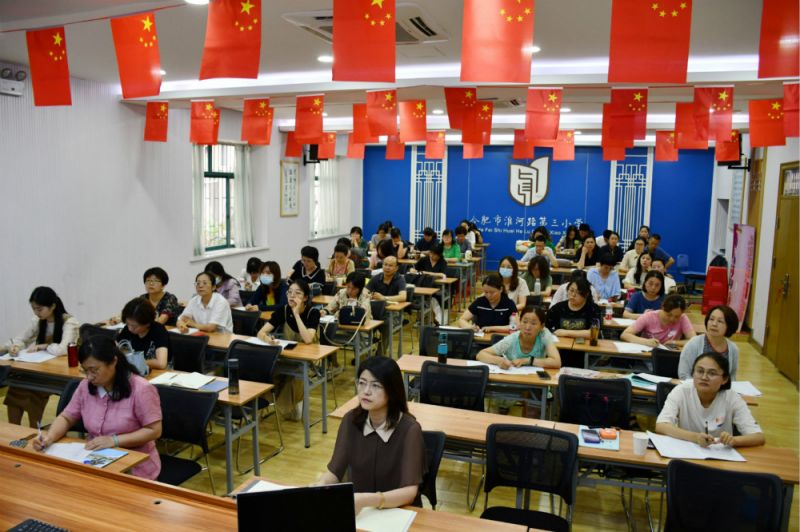 �Ϸ��л���·����С�W(xu��)���������n��(bi��o) �x�ܔ�(sh��)�W(xu��)���n��