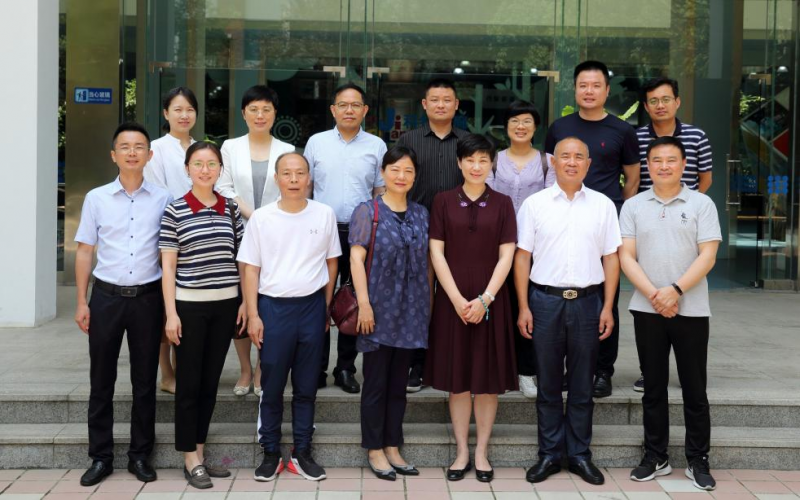 ����ʡ��̶��ί�y�𲿿���F���Ϸʎ�����С�{���A�Ľ������ع���