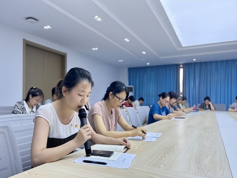 �Ϸ����L(zh��ng)��·����С�W(xu��)�mͤ��У���_2021��Ȼ����h�M�������(hu��)�������u(p��ng)�h�h�T���(hu��)