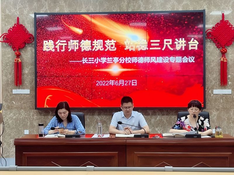 �Ϸ����L��С�mͤ��У���_�����L���O���}���h