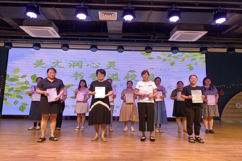 �Ϸ�����С�s�ǻ��@��У���N���̎���������������һԒ���@����